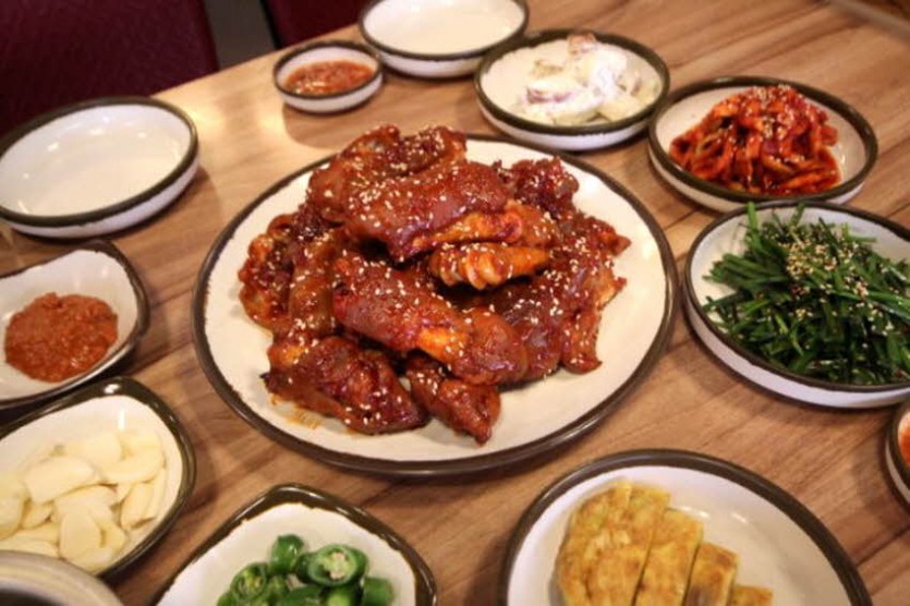 불족발